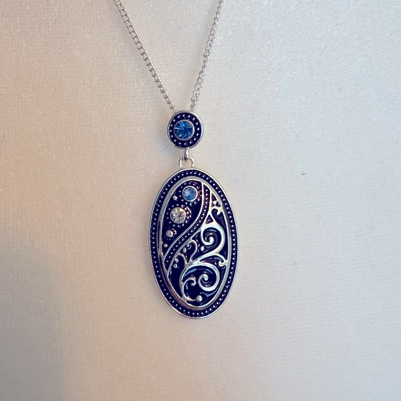 BELK Fashion Jewelry pendant necklace sapphire and cz - Picture 1 of 3